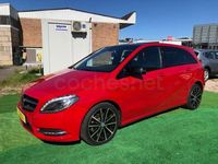 Usado Mercedes B180 109 CV (80 kW) 2013 Rojo Monovolumen