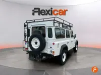 Usado Land Rover Defender 122 CV (89 kW) 2016 Blanco Familiar