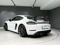 Usado Porsche Cayman GT4 500 CV (367 kW) 2025 Blanco Coupe