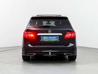 Usado Mercedes B180 122 CV (89 kW) 2016 Negro Monovolumen
