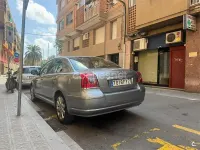 Usado Toyota Avensis Sol 150 CV (110 kW) 2008 Gris / plata Berlina