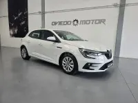 Begagnad Renault Mégane II Life 115 HK (84 kW) 2021 Vit Sedan