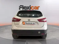 Usado Nissan Qashqai Acenta 110 CV (80 kW) 2017 Blanco SUV