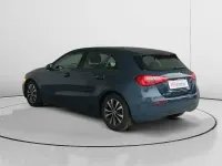 Usado Mercedes A180 116 CV (85 kW) 2022 Azul Utilitario