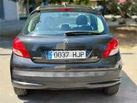 Usado Peugeot 207 Active 75 CV (55 kW) 2012 Negro Berlina