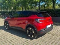 Usado Renault Captur Techno 100 CV (73 kW) 2024 Rojo SUV