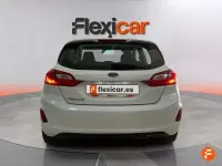 Usado Ford Fiesta Active 85 CV (62 kW) 2018 Blanco Utilitario
