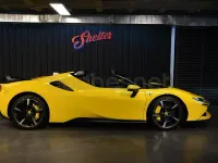 Usado Ferrari SF90 1000 CV (735 kW) 2022 Amarillo Descapotable