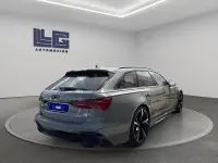 Usado Audi RS6 600 CV (441 kW) 2021 Gris / plata Familiar