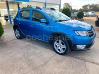 Usado Dacia Sandero Stepway 90 CV (66 kW) 2015 Azul Utilitario
