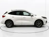 Usado Ford Kuga ST-Line 150 CV (110 kW) 2022 Blanco SUV