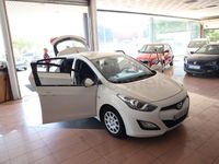 Usado Hyundai i30 Base 90 CV (66 kW) 2015 Blanco Berlina