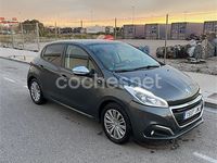 Usado Peugeot 208 Style 82 CV (60 kW) 2017 Gris / plata Utilitario
