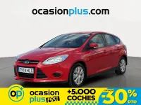 Usado Ford Focus Trend 95 CV (69 kW) 2012 Rojo Utilitario