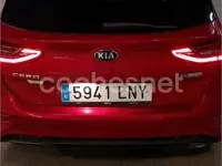 Usado Kia Ceed GT GT-Line 140 CV (102 kW) 2021 Rojo Berlina