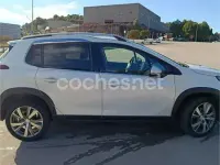 Usado Peugeot 2008 Allure 110 CV (80 kW) 2018 Blanco SUV