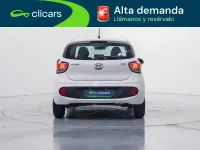Usado Hyundai i10 66 CV (48 kW) 2017 Blanco Utilitario