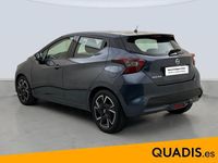 Usado Nissan Micra Acenta 92 CV (67 kW) 2022 Gris Utilitario