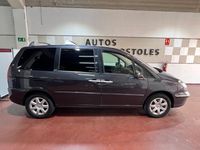 Usado Peugeot 807 Premium 136 CV (100 kW) 2008 Gris / plata Monovolumen