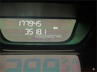 Usado Renault Captur 90 CV (66 kW) 2016 Gris / plata SUV