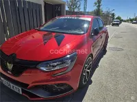 Usado Renault Mégane IV Trophy 300 CV (220 kW) 2019 Rojo Berlina