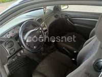 Käytetty Ford Focus Trend 90 HP (66 kW) 2001 Sininen Sedan