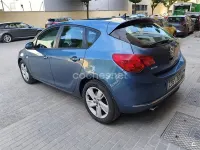 Usado Opel Astra Excellence 165 CV (121 kW) 2015 Azul Berlina