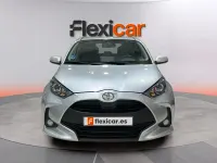 Usado Toyota Yaris Hybrid Active 116 CV (85 kW) 2025 Gris Berlina