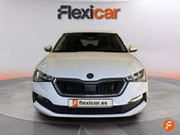 Usado Skoda Scala Ambition 110 CV (80 kW) 2021 Blanco Utilitario