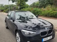 Usado BMW 114 102 CV (75 kW) 2015 Negro Utilitario