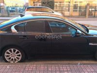 Usado Jaguar XE Pure 180 CV (132 kW) 2015 Negro Berlina
