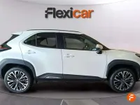 Usado Toyota Yaris Cross Active 116 CV (85 kW) 2024 Blanco SUV