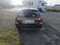 Usado BMW 318 129 CV (94 kW) 2007 Gris / plata Familiar