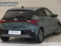 Usado Hyundai i20 100 CV (73 kW) 2025 Verde Utilitario