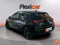 Usado Opel Astra S 110 CV (80 kW) 2019 Negro Berlina