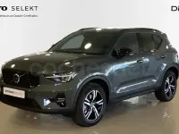 Usado Volvo XC40 Plus 163 CV (119 kW) 2025 Gris / plata SUV