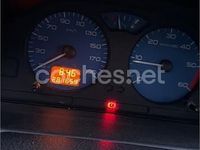 Usado Peugeot 106 58 CV (42 kW) 2003 Azul Utilitario