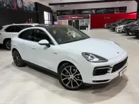 Usado Porsche Cayenne E-Hybrid 462 CV (339 kW) 2022 Blanco SUV