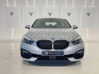 Usado BMW 118 Comfort Edition 150 CV (110 kW) 2020 Gris / plata Utilitario