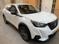 Usado Peugeot 2008 Active 110 CV (80 kW) 2022 Blanco SUV