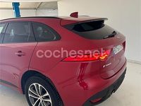 Usado Jaguar F-Pace R-Sport 240 CV (176 kW) 2017 Granate SUV
