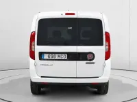 Usado Fiat Doblò 90 CV (66 kW) 2022 Blanco Monovolumen
