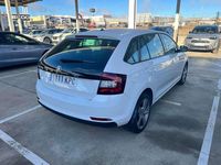 Usado Skoda Rapid Style 125 CV (91 kW) 2018 Blanco Utilitario
