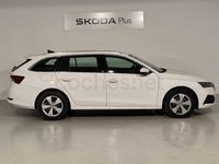 Usado Skoda Octavia 110 CV (80 kW) 2022 Blanco Familiar