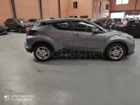 Usado Toyota C-HR Advance 122 CV (89 kW) 2023 Gris SUV