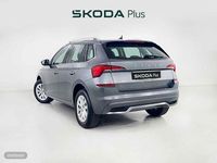 Usado Skoda Kamiq Selection 115 CV (84 kW) 2025 Gris / plata SUV