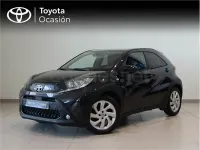 Usado Toyota Aygo X Play 72 CV (52 kW) 2024 Negro SUV
