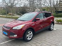 Usado Ford Kuga Titanium 180 CV (132 kW) 2013 Granate SUV