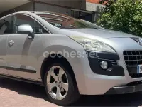 Usado Peugeot 3008 Active 112 CV (82 kW) 2010 Gris / plata Familiar