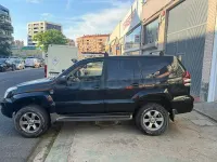Używany Toyota Land Cruiser 173 KM (127 kW) 2006 Czarny SUV